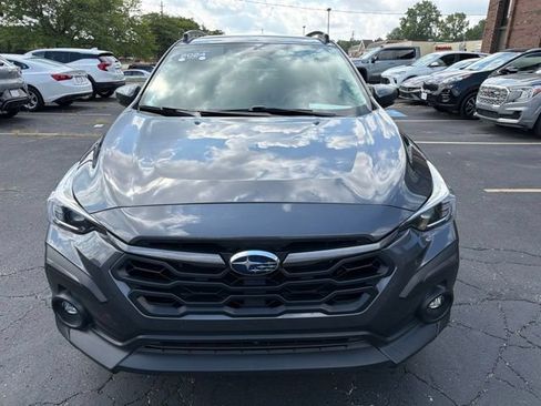 Used 2024 Subaru Crosstrek 2.5i Limited AWD/4WD image 2