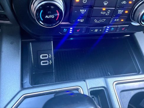 Used 2020 Ford F150 Raptor w/ Equipment Group 802A Luxury AWD/4WD image 35