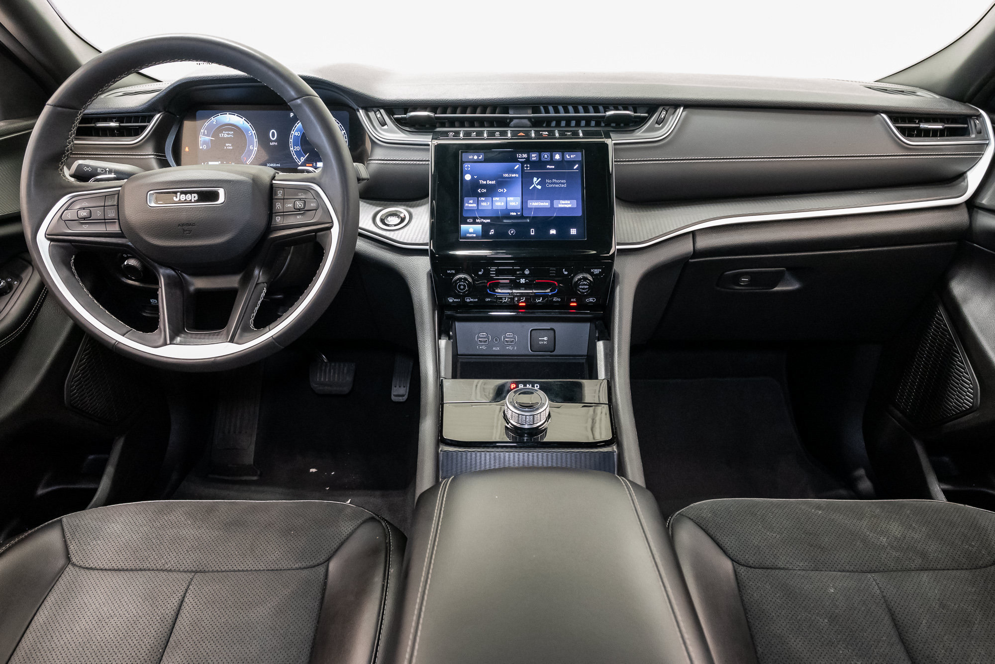 Certified 2025 Jeep Grand Cherokee Altitude AWD/4WD image 27