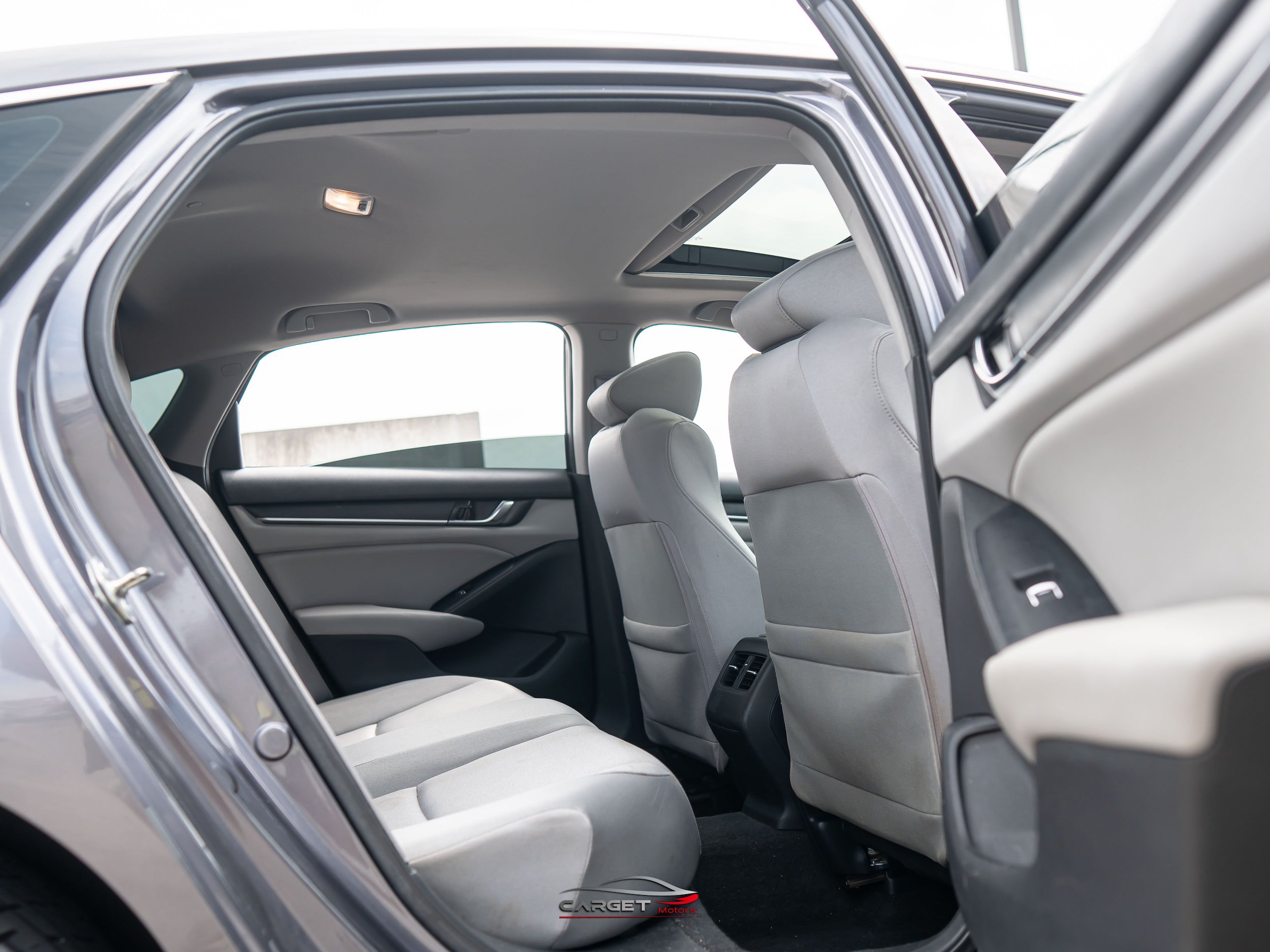 Used 2020 Honda Accord EX image 18