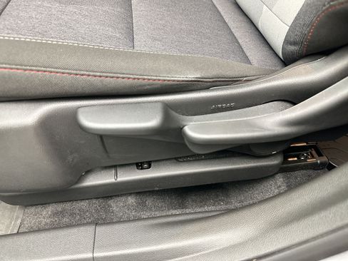 Certified 2024 Chevrolet Trax RS FWD image 14