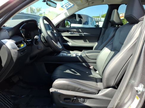 Certified 2023 INFINITI QX60 Sensory w/ Cargo Package AWD/4WD image 11