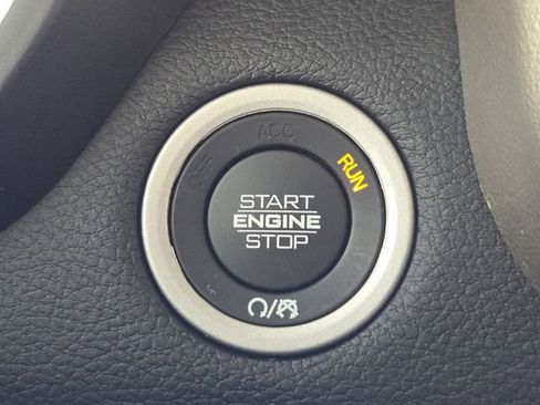 Used 2022 RAM 1500 Laramie image 22