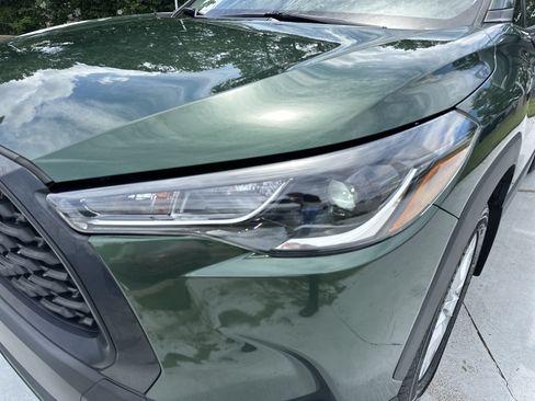 Certified 2022 Toyota Corolla Cross LE AWD/4WD image 6