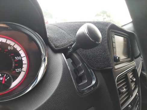Used 2019 Dodge Grand Caravan GT FWD image 21