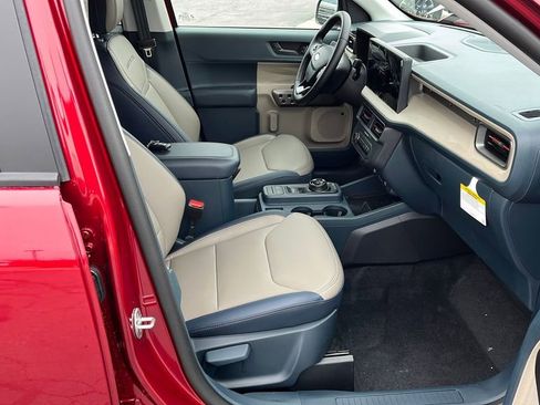 Used 2025 Ford Maverick Lariat w/ 4K Tow Package AWD/4WD image 33