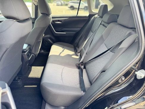 Used 2022 Toyota RAV4 XLE w/ Convenience Package AWD/4WD image 26