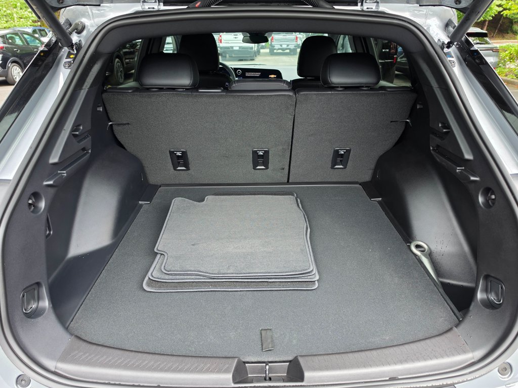 New 2026 Chevrolet Equinox EV LT AWD/4WD image 14