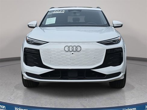 Certified 2025 Audi Q6 e-tron Premium w/ Convenience Package image 2