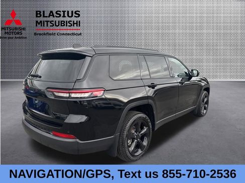 Used 2023 Jeep Grand Cherokee L Limited w/ Black Appearance Package AWD/4WD image 7