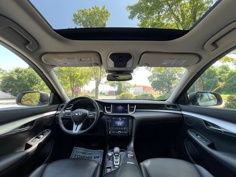 Used 2021 INFINITI QX50 Luxe FWD image 26