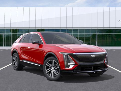 New 2026 Cadillac Lyriq Luxury RWD image 7