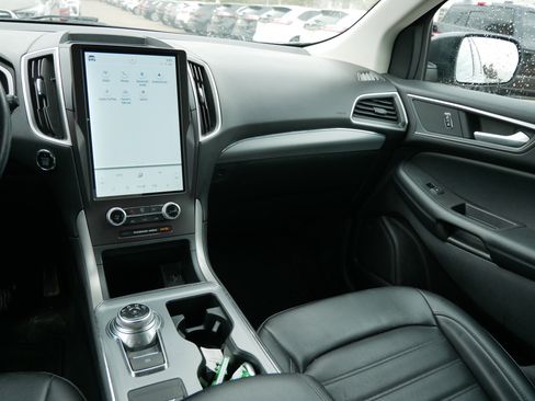 Used 2021 Ford Edge SEL AWD/4WD image 11