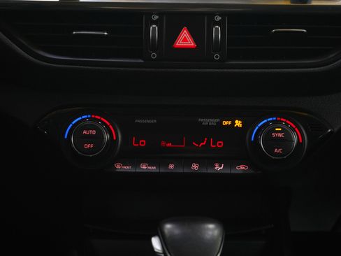 Used 2019 Kia Forte S FWD image 17