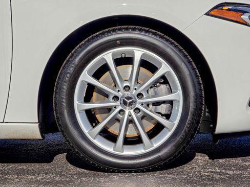 Used 2021 Mercedes-Benz A 220 image 14