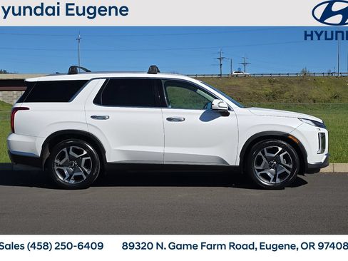 Used 2024 Hyundai Palisade Limited AWD/4WD image 2
