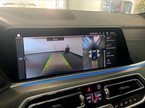 Used 2022 BMW X5 xDrive45e w/ M Sport Package image 20