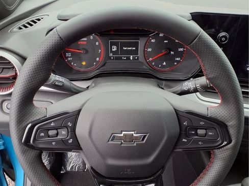 New 2026 Chevrolet Trax RS w/ Driver Confidence Package FWD image 6