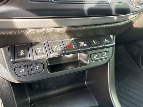 Used 2018 Chevrolet Colorado ZR2 image 23