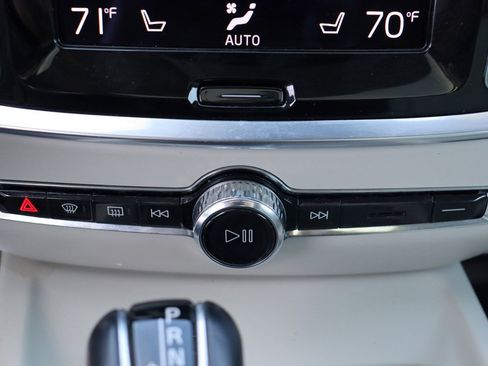 Used 2021 Volvo V60 T5 Cross Country w/ Protection Package image 36