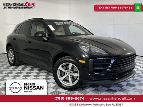Used 2020 Porsche Macan AWD/4WD image 1