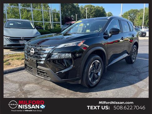 Used 2026 Nissan Rogue SV w/ SV Premium Package AWD/4WD image 1