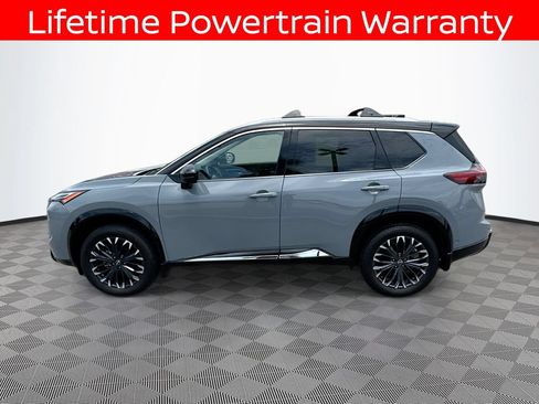 Used 2025 Nissan Rogue Platinum w/ Platinum Premium Package FWD image 8