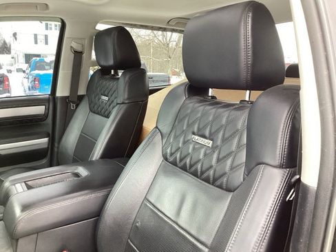 Used 2018 Toyota Tundra SR5 image 17