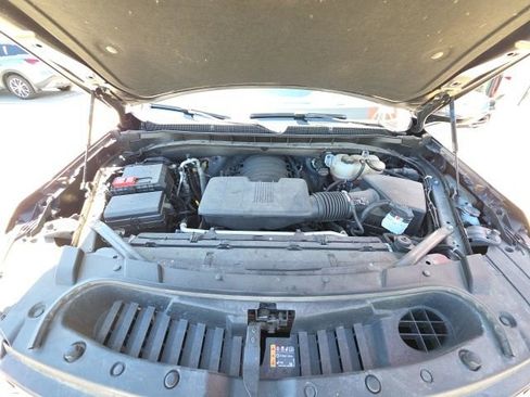 Used 2023 Chevrolet Suburban Premier image 30