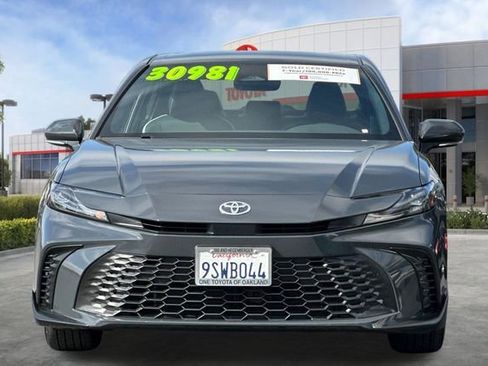 Certified 2025 Toyota Camry SE w/ Convenience Package image 11