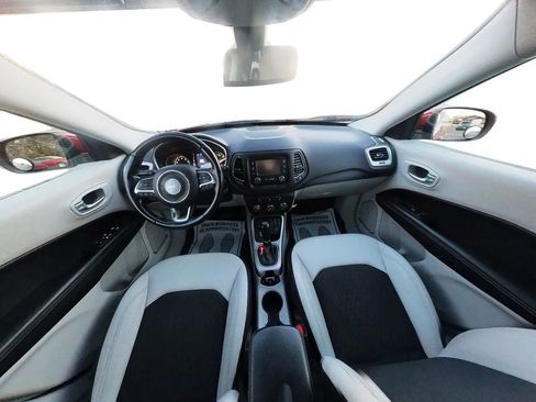 Used 2017 Jeep Compass Latitude image 25