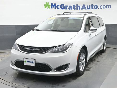 Used 2020 Chrysler Pacifica Limited image 22