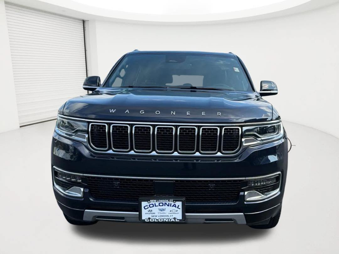 Used 2025 Jeep Wagoneer Series II AWD/4WD image 2