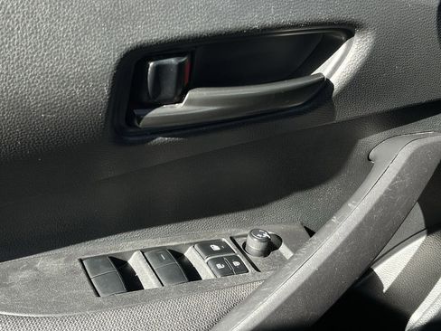 Used 2024 Toyota Corolla LE image 21