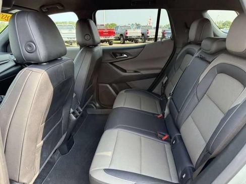Used 2025 Chevrolet Equinox LT w/ Convenience Package II AWD/4WD image 14