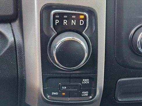 Used 2019 RAM 1500 Classic SLT image 12