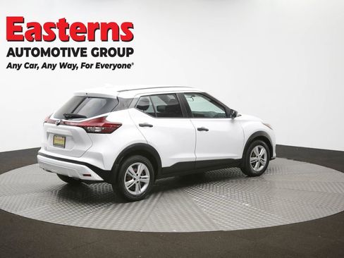 Used 2021 Nissan Kicks S image 38