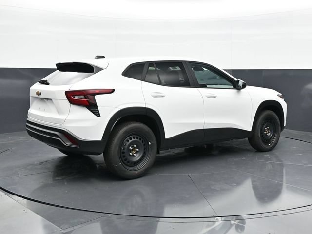 New 2026 Chevrolet Trax LS FWD image 2