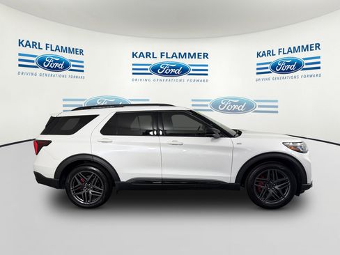 Certified 2025 Ford Explorer ST-Line w/ Premium Package RWD image 2