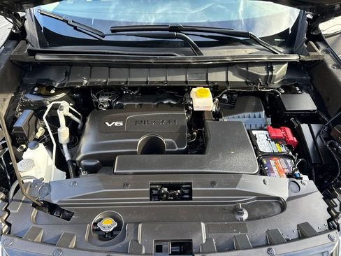 Used 2023 Nissan Pathfinder SL AWD/4WD image 26