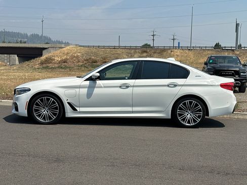 Used 2018 BMW 530e RWD image 6