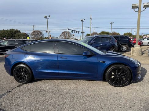 Used 2022 Tesla Model 3 Standard Range image 47