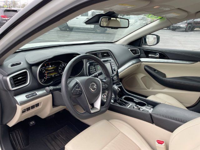 Used 2020 Nissan Maxima 3.5 SV w/ Floor Mat Group FWD image 10