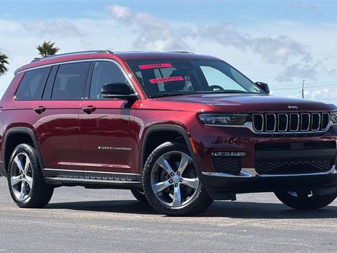 Used 2021 Jeep Grand Cherokee L Limited w/ Trailer Tow Group (B) AWD/4WD image 2