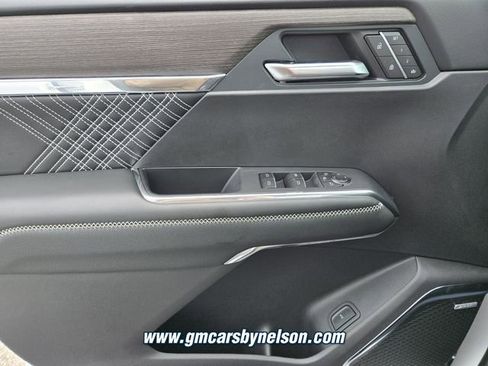 New 2026 GMC Acadia Denali w/ Super Cruise Package image 13