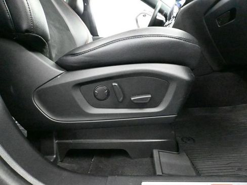 Used 2022 Ford Explorer ST-Line w/ Class IV Trailer Tow Package image 51