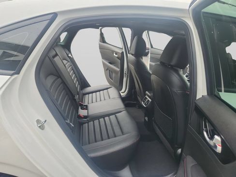 Certified 2023 Kia Forte GT w/ GT2 Package FWD image 18