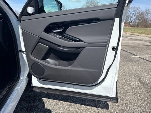 New 2026 Land Rover Range Rover Evoque Dynamic SE image 15