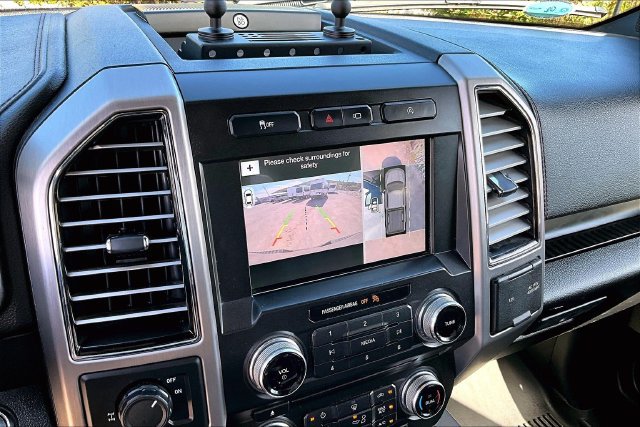 Used 2018 Ford F150 Platinum w/ Equipment Group 701A Luxury RWD image 22