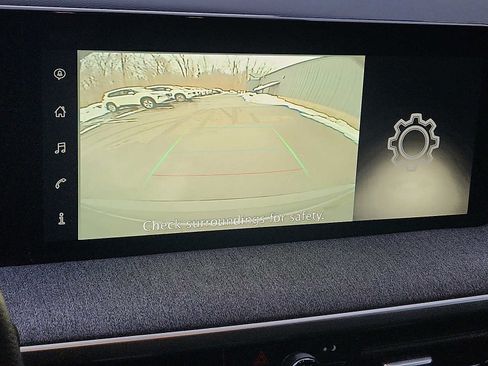 Certified 2025 Nissan Kicks SV w/ Illumination Package image 17